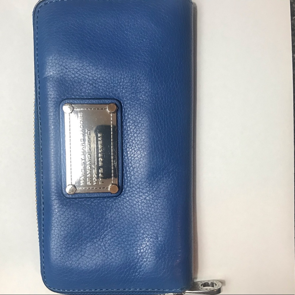 Marc By Marc Jacobs zip around wallet
